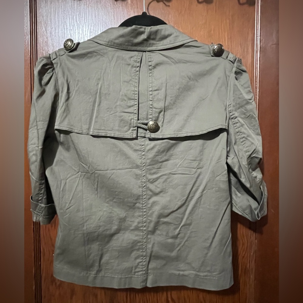 Double-Breasted Cropped Jacket - Picture 5 of 12